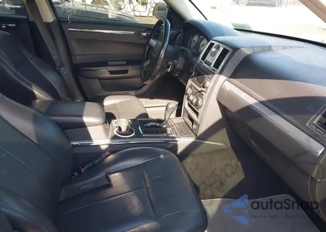 2010 Chrysler 300 Touring/Signature Series/Executive Series из США, поврежденный, VIN 2C3CA5CV5AH235736